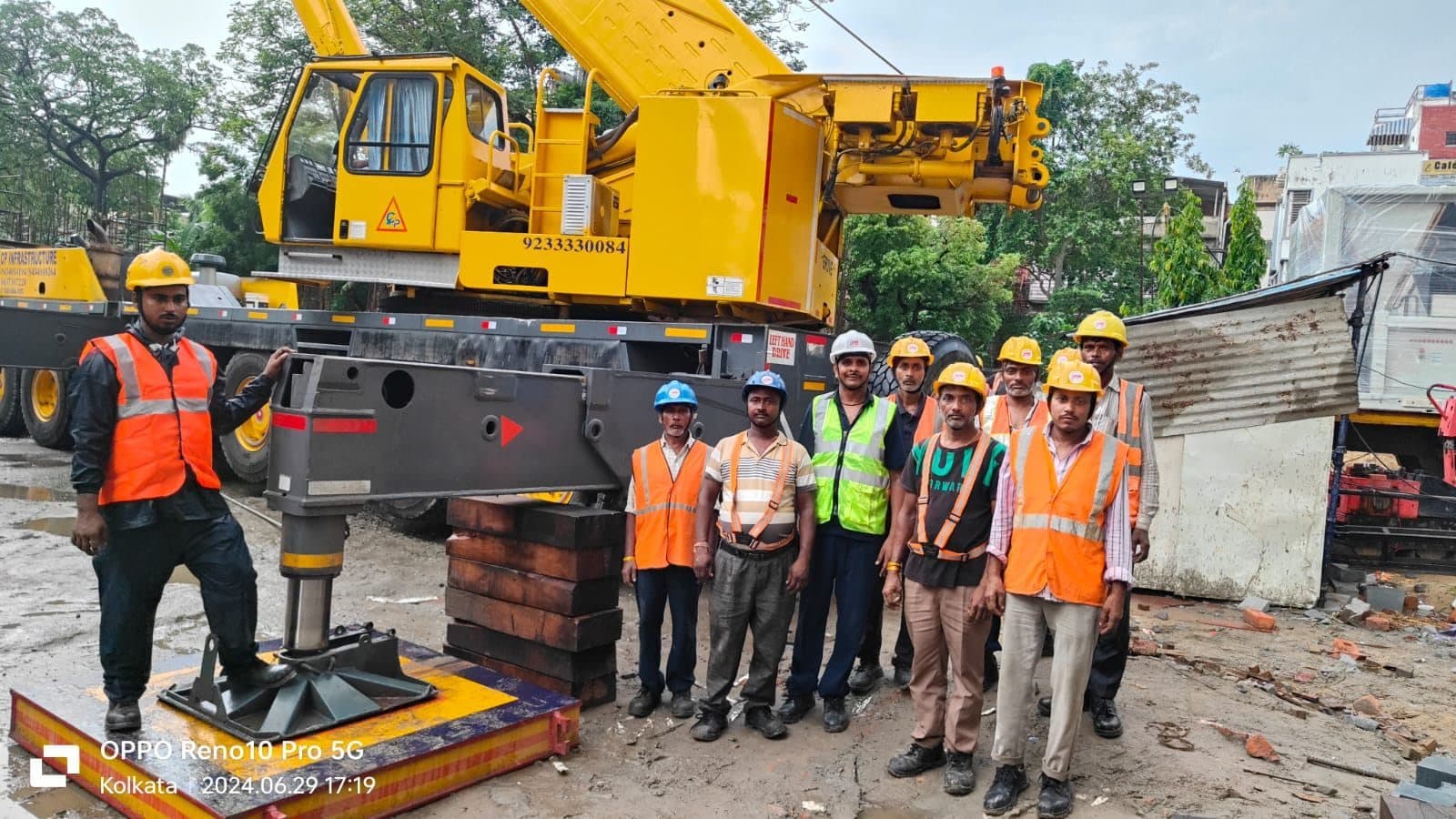 Mobile crane and rigging crew set up for a 45-metre rooftop chiller lift at Peerless Hospital, Kolkata